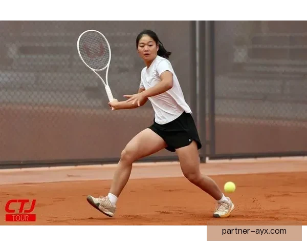 新一轮网球大师赛激战正酣 多位顶级选手争夺冠军荣耀